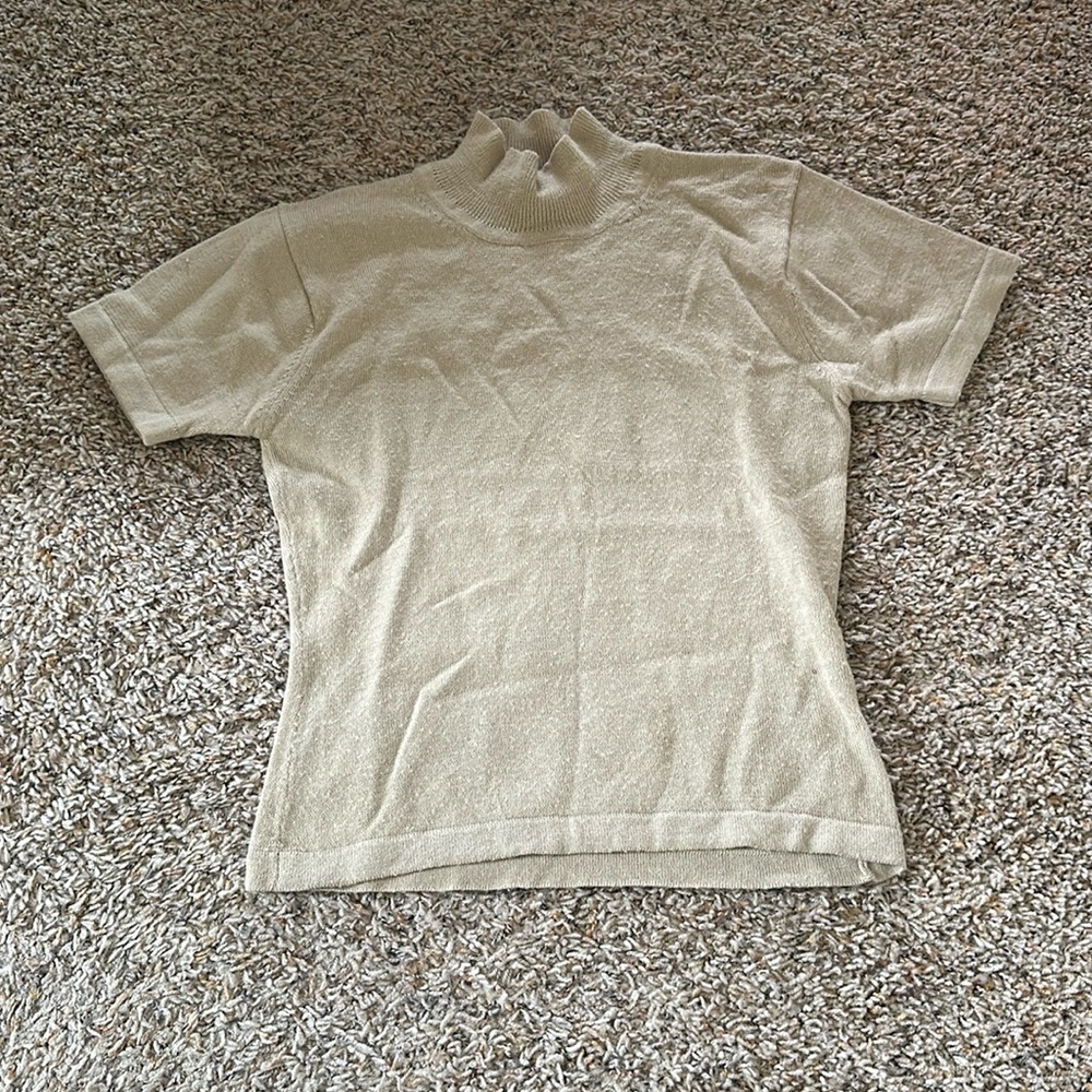 Short sleeve turtle neck